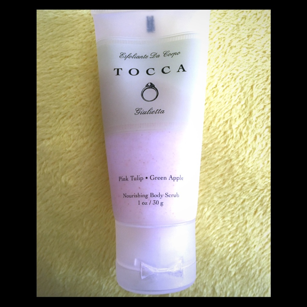 Tocca Giulietta nourishing body scrub.